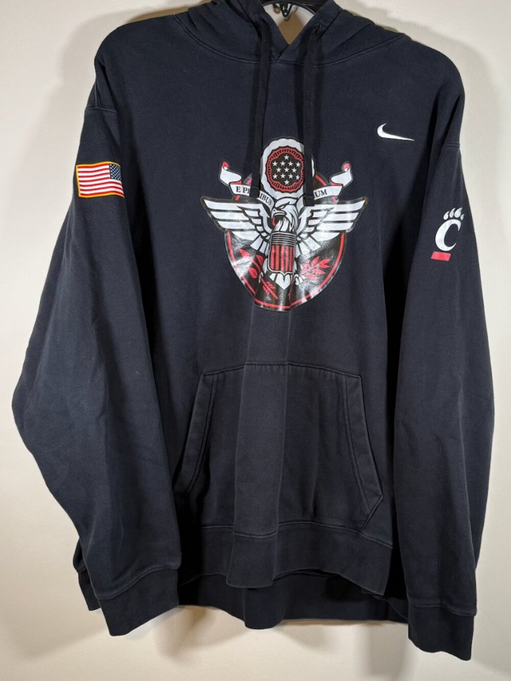 University of Cincinnati eagle crest nike hoodie 4XL